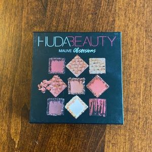 Huda Beauty Mauve Obsessions Palette